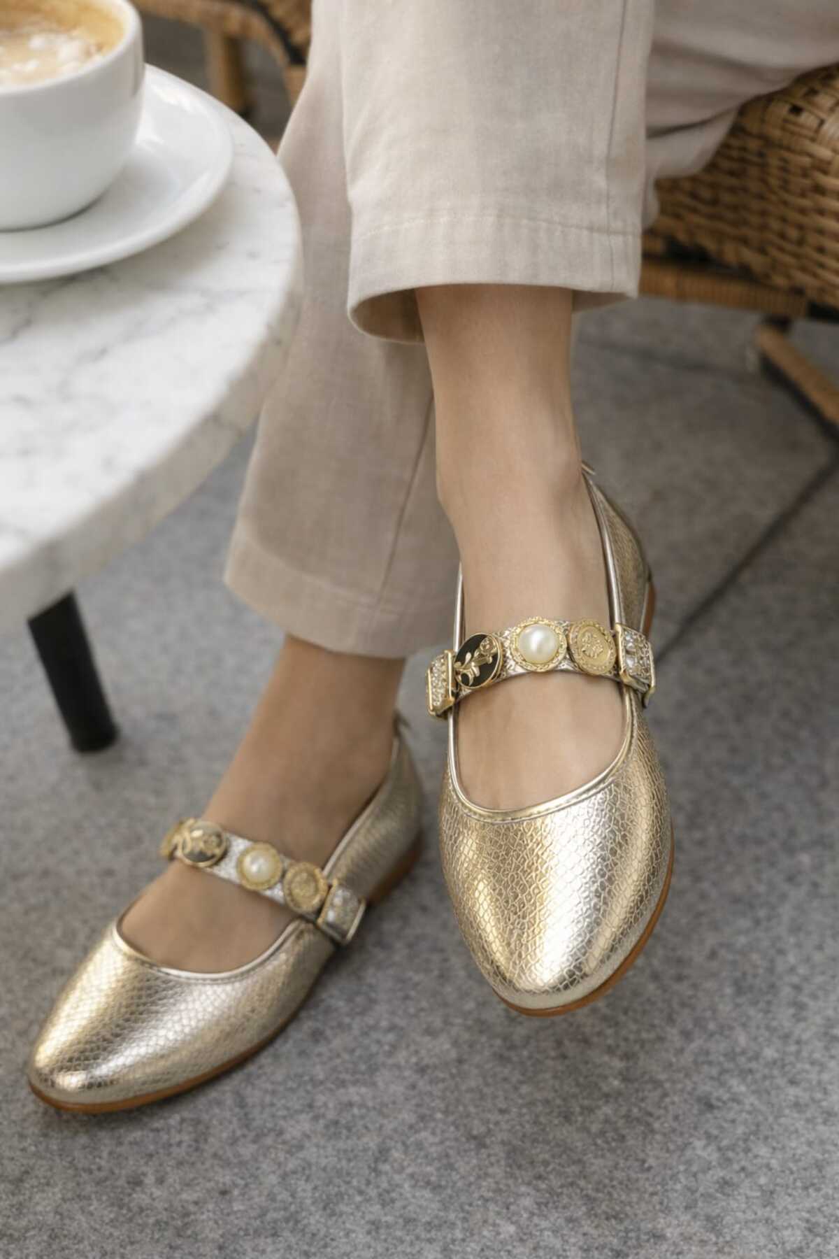 Slipcat  Günlük Kadın Babet Ayarlanabilir Tokalı Hafif Rahat Ayakkabı - Görsel 5