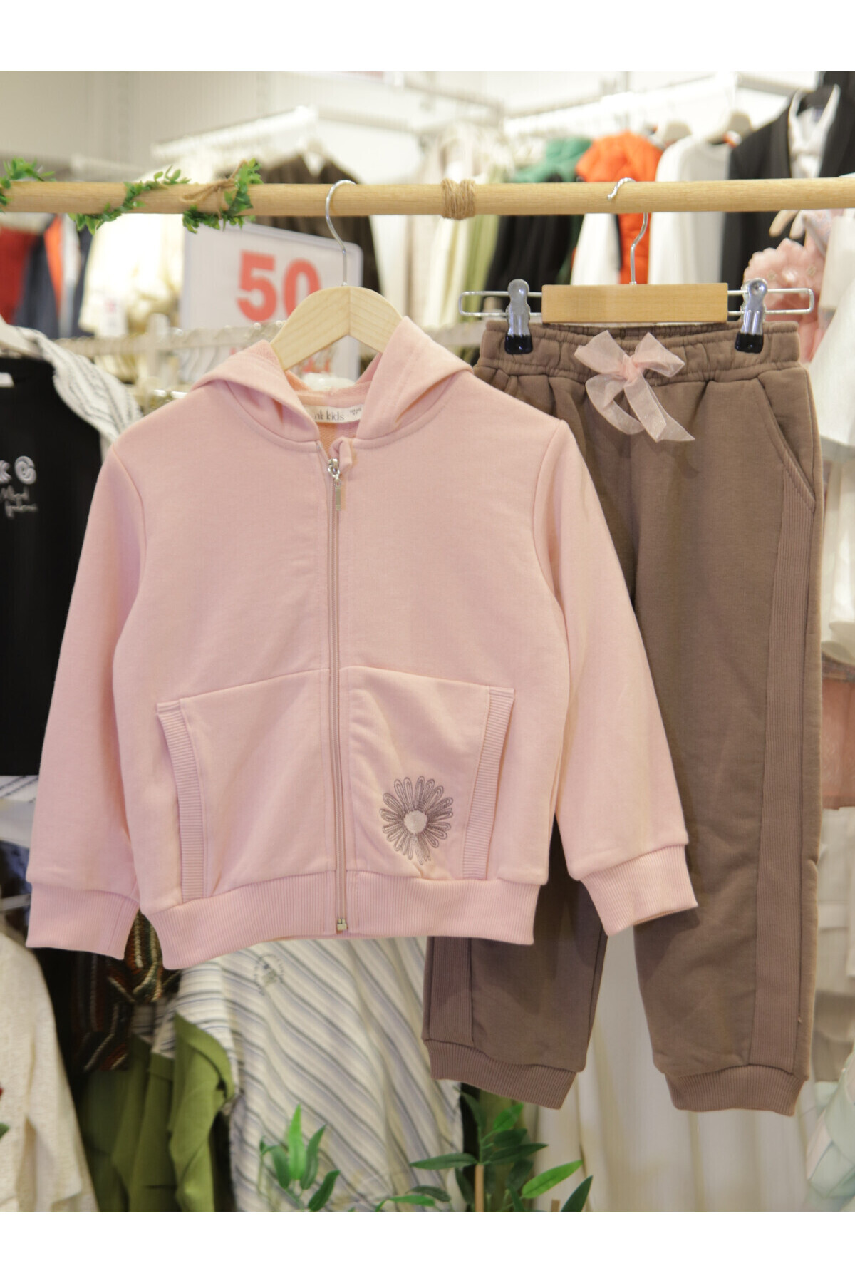 XO Kids Kız Çocuk Eşofman Takım 4-8 Yaş 19501 fotoğrafı 3 (önizleme)