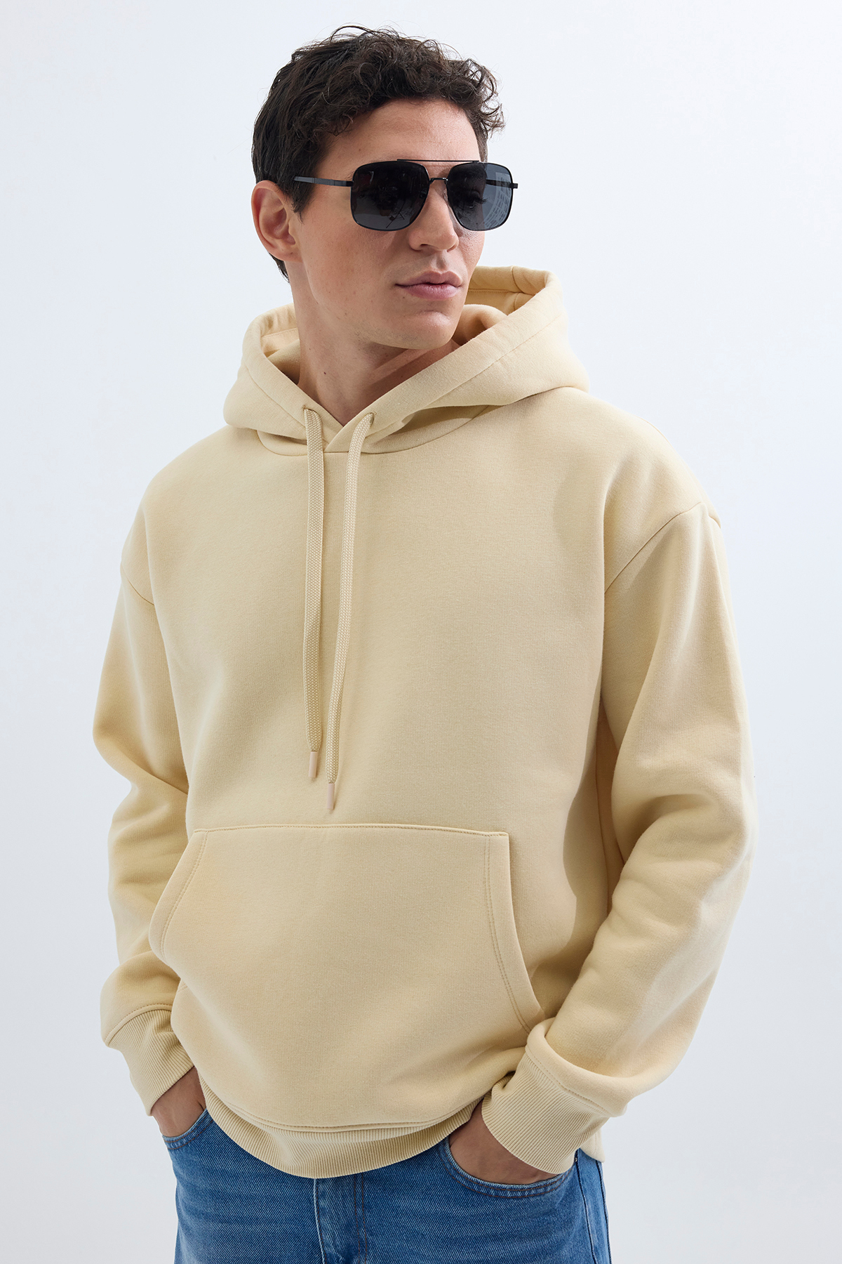 Tudors  Unisex Oversize Geniş Kesim Pamuklu Yumuşak Dokulu İçi Polarlı Basic Bej Kapüşonlu Sweatshirt - Görsel 3