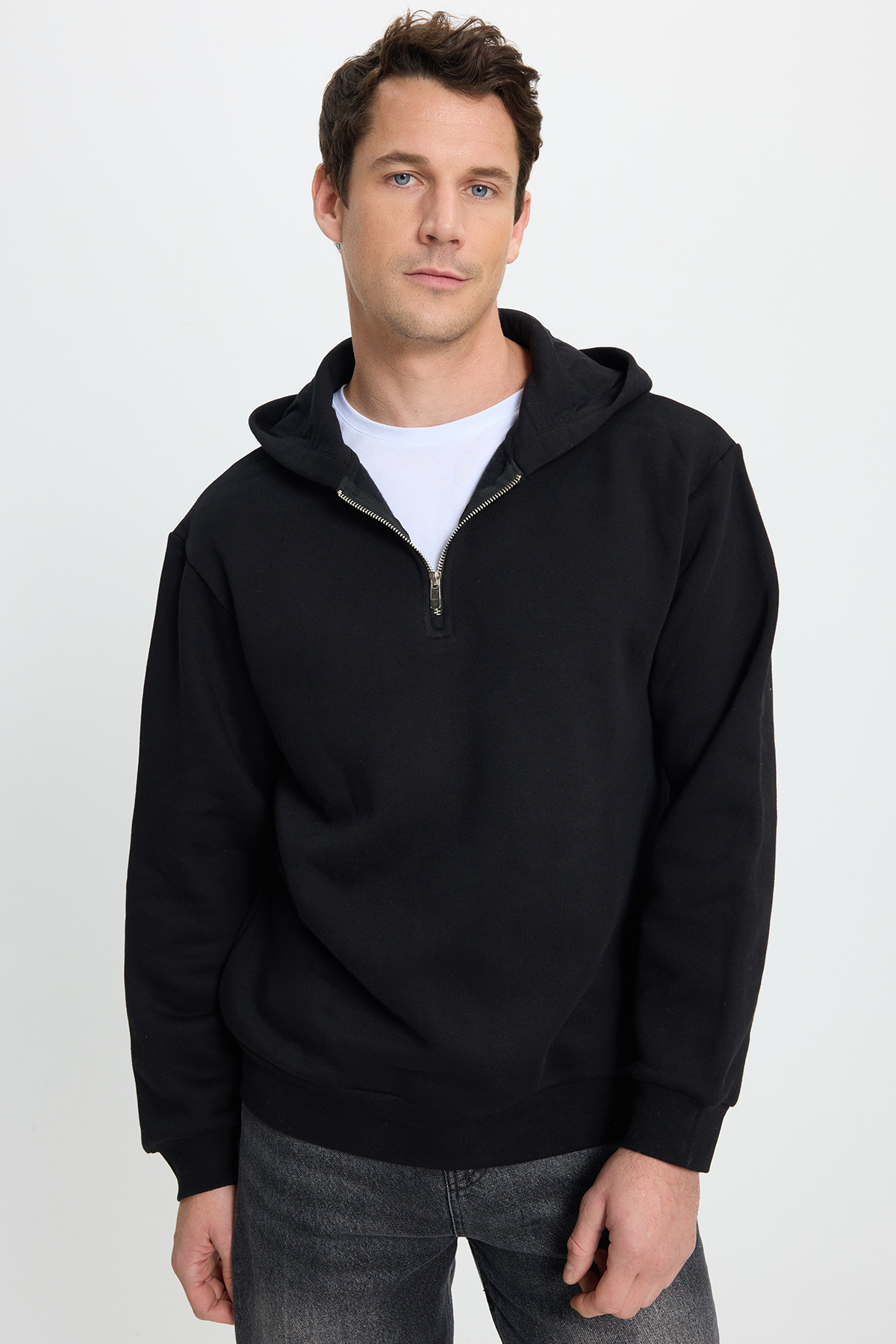 Tudors  Unisex Relax Fit Rahat Kesim Pamuklu İçi Polarlı Yarım Fermuarlı Siyah Kapüşonlu Sweatshirt - Görsel 7