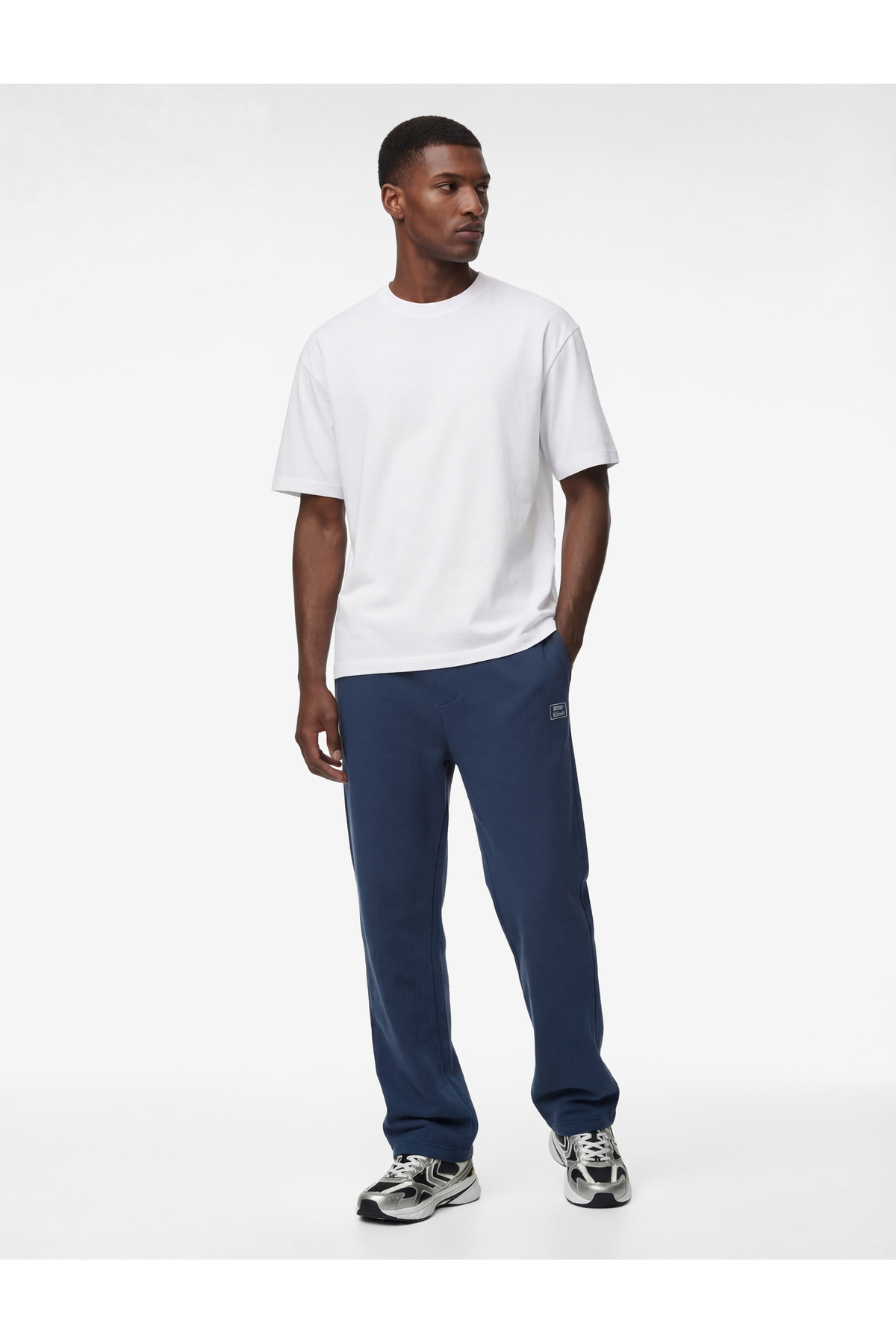 Koton  Rahat Kalıp Baskı Detaylı Şardonlu Beli Lastikli Geniş Paça Spor Eşofman Altı - Görsel 2