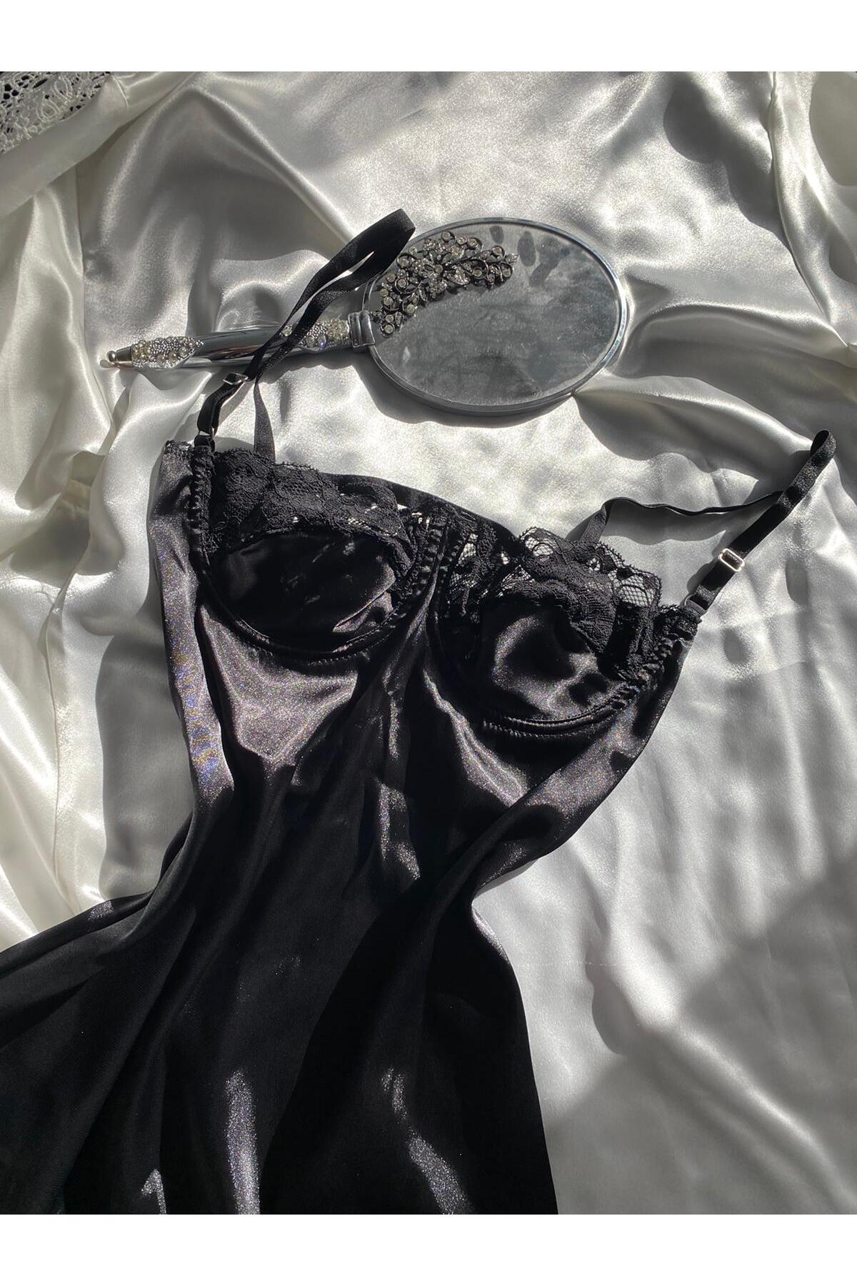 LOVE Balenli Göğüs Kaldıran Balenli Beli Oturtmalı Gecelik