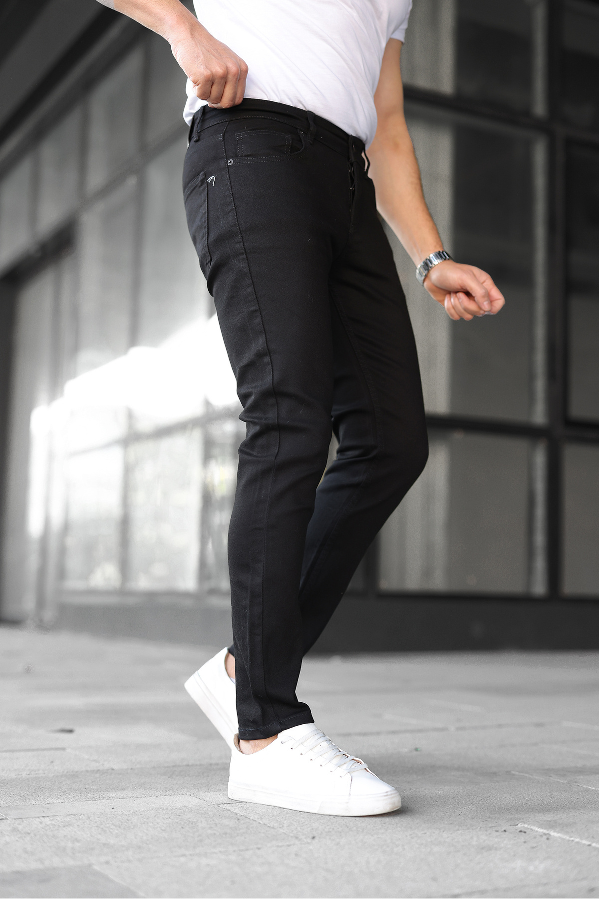 ENERJİN Erkek Slim Fit Likralı Kot Pantolon Düz Siyah görsel 3
