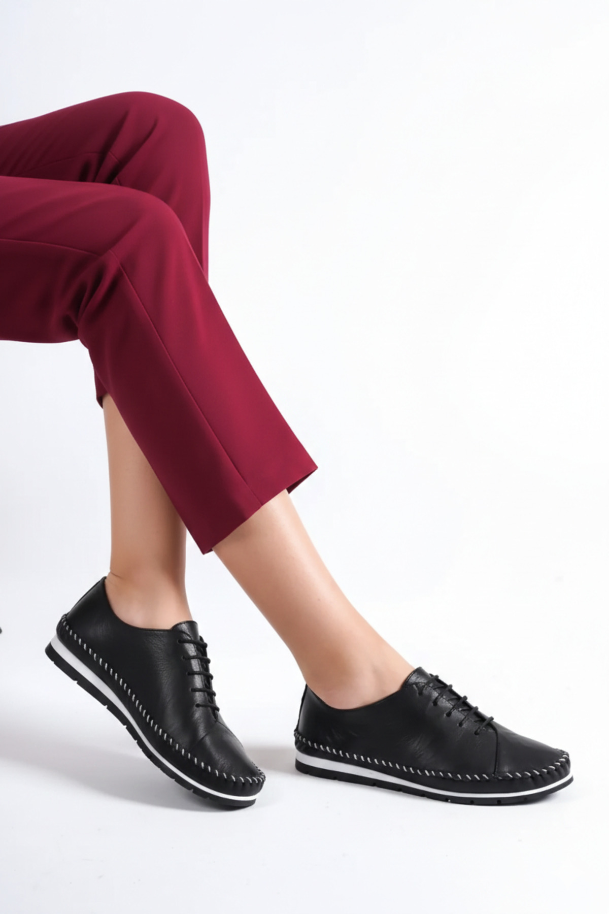 Deripabuc Hakiki Deri Siyah Kadın Deri Casual Ayakkabı Dp16-0067
