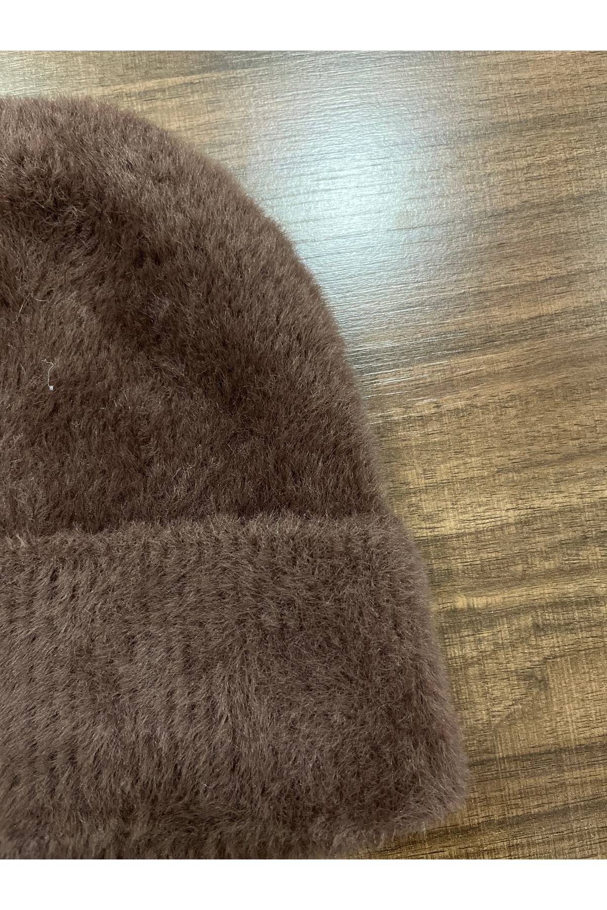 Butik Kadın Yumuşacık Akrilik Kumaş Saçaklı Tüylü Bere, Sıcak Tutucu Kışlık Şapka görsel 2