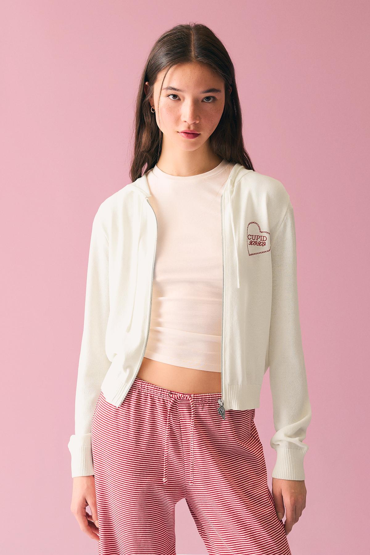 Bershka  Fermuarlı kapüşonlu baskılı sweatshirt