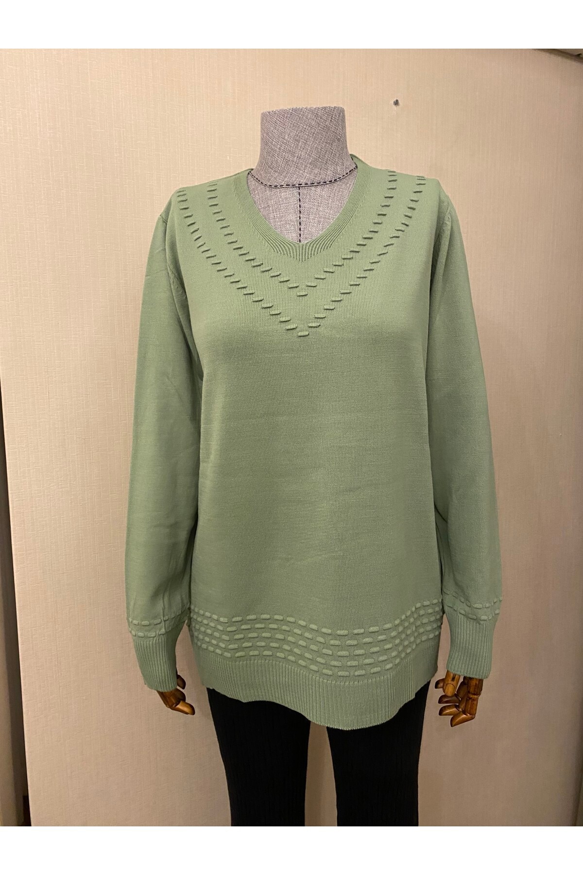 V-Neck Knitwear Patterned Mother Blouse Sweater / Mint Green