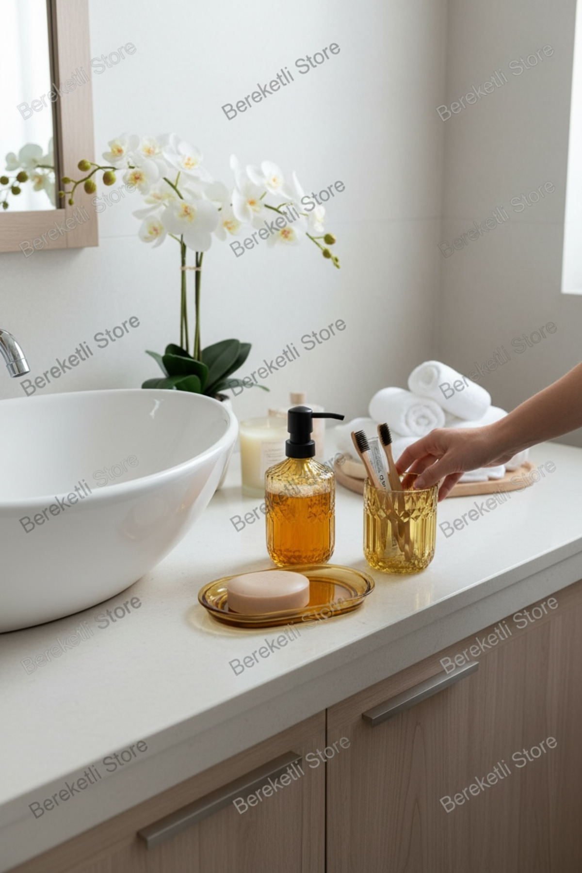 Sarı Çizgili Cam Banyo Seti | Sıvı Sabunluk, Diş Fırçalık ve Sabunluk | Şık & Modern Tezgâh Üstü Set