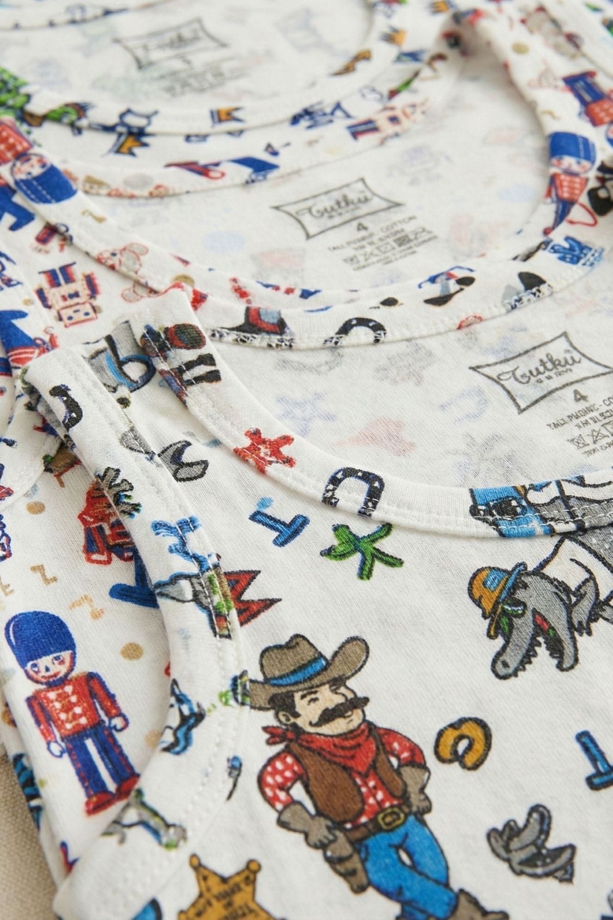 Tutku 5'li Paket Pamuklu Desenli Erkek Bebek Atlet Seti - Renkli ve Yumuşak Dokulu Bebek İç Giyim fotoğrafı 4 (önizleme)