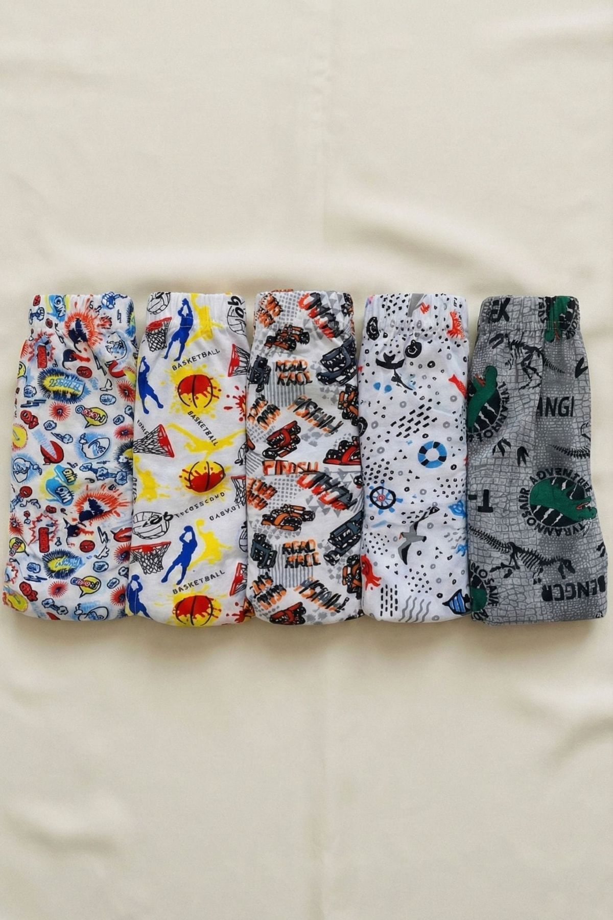 Tutku 5’li Paket Erkek Bebek Pamuklu Külot Seti - Karma Desenli Renkli Çocuk İç Çamaşırı Paketi fotoğrafı 2 (önizleme)