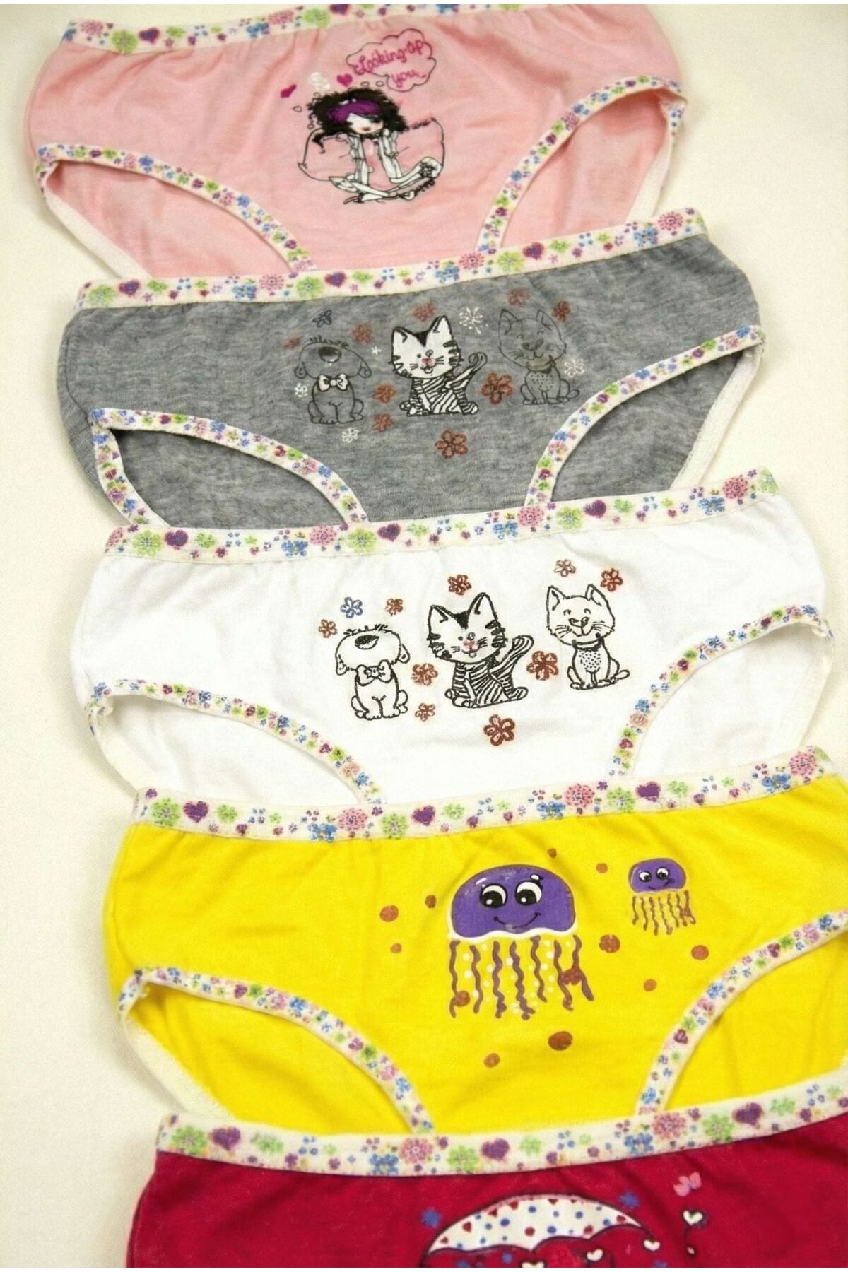 Tutku 5'li Paket Pamuklu Kız Bebek Külot - Karma Renkli Baskılı Yumuşak Bebek İç Giyim Seti fotoğrafı 3 (önizleme)