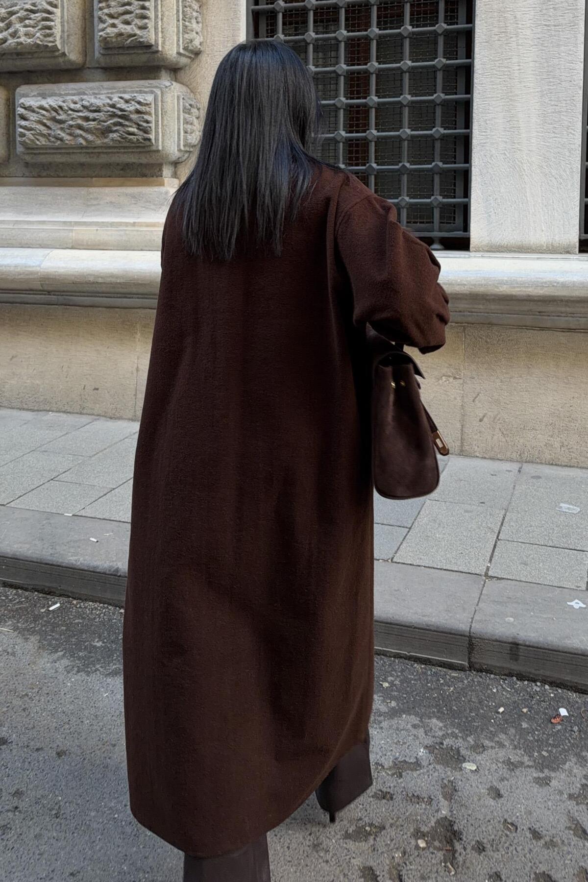 Lijuri  Oversize Cepli Düğmeli Uzun Kaşe Gömlek 7131 - Görsel 8