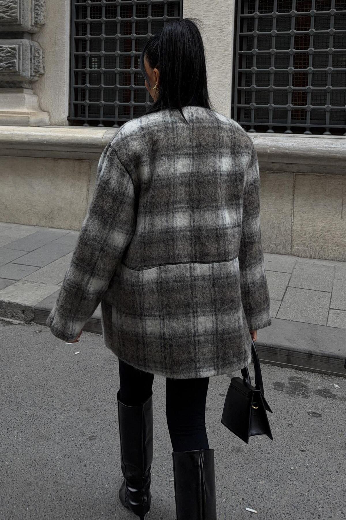 Lijuri  Yuvarlak Yaka Ekose Desenli Tüylü Mont 7140 - Görsel 6