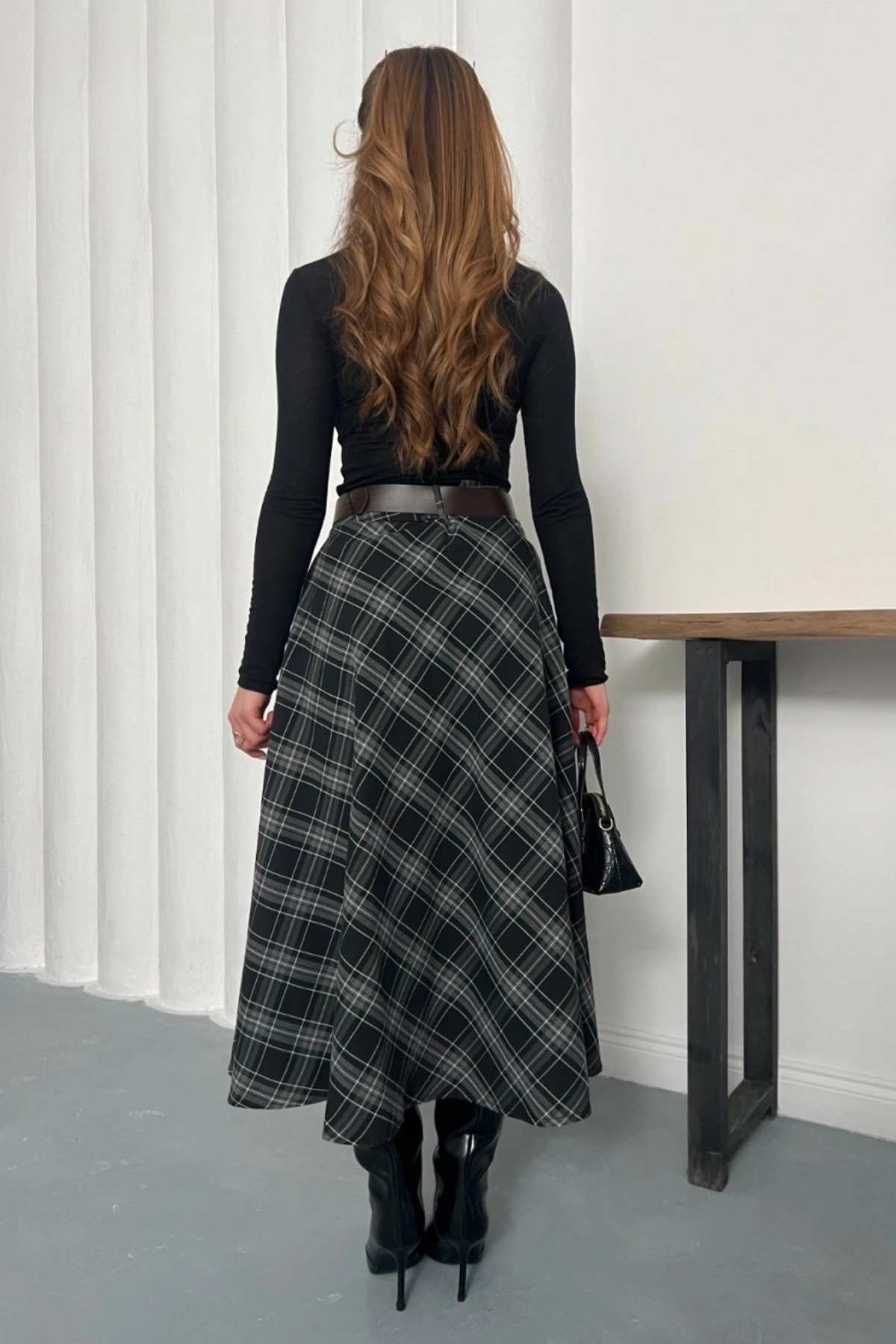 MOZENA  Kemer Detaylı Ekose Desenli Uzun Etek - Görsel 5