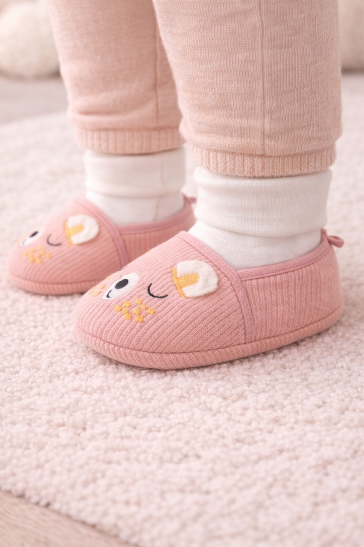 Kindo Baby İlk Adım Bebek Ayakkabısı Yumuşak Taban, Kaymaz Taban , Rahat , Çoraplı Patik fotoğrafı 4 (önizleme)