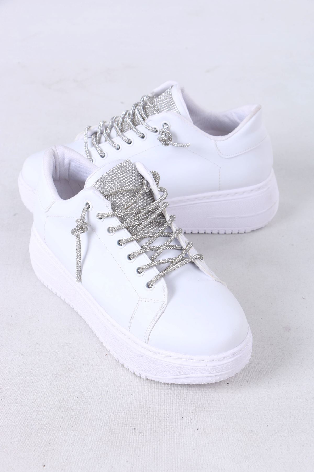 sefayol  Lavera Beyaz Mat Deri Taşlı Bağcıklı Kadın Spor Ayakkabı - Görsel 2