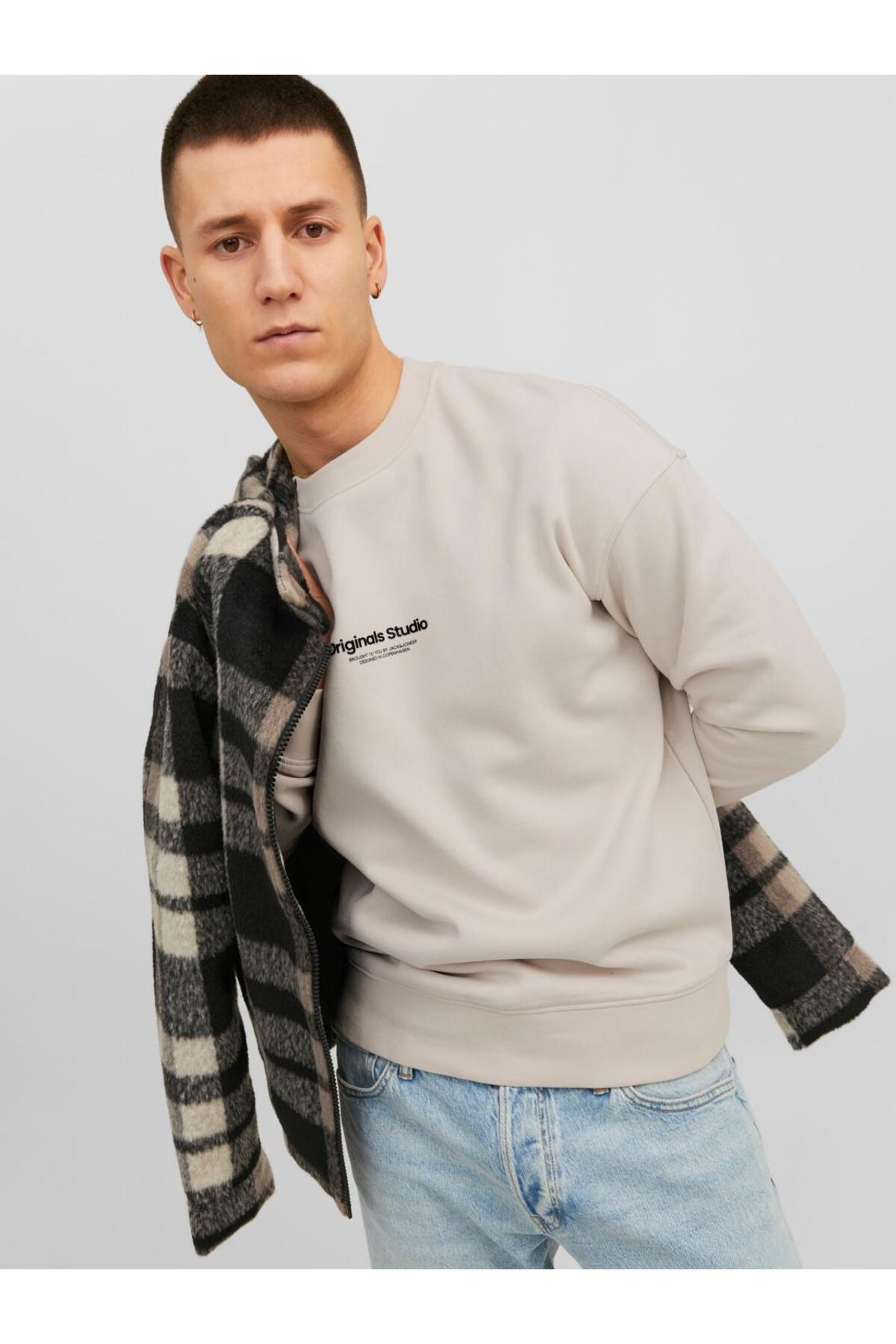 سویشرت یقه گرد مردانه با طرح سینه - Vesterbro جک اند جونز سویشرت Jack & Jones