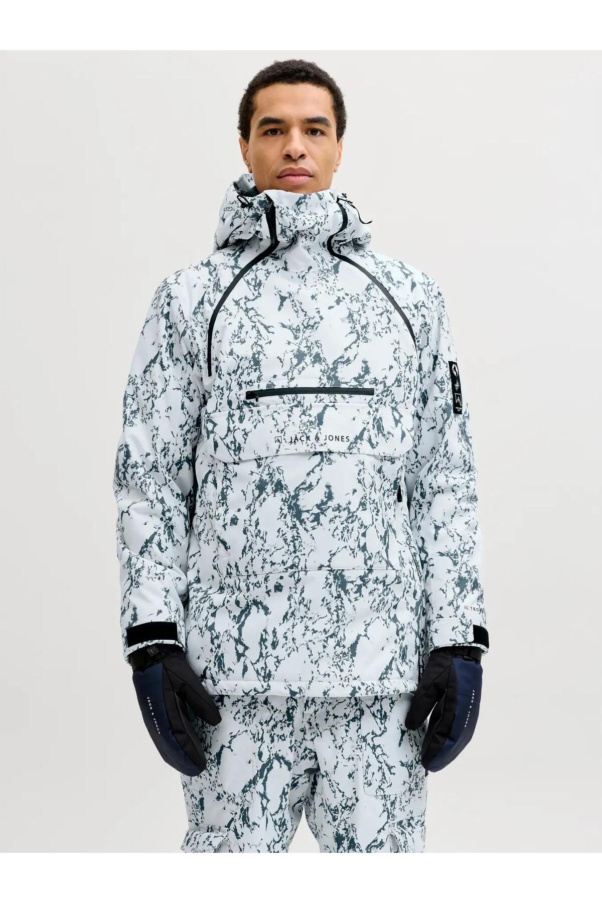 کاپشن اسکی مردانه جک اند جونز مدل Jjsarenne کد 12284702 جک اند جونز کاپشن اسپرت Jack & Jones