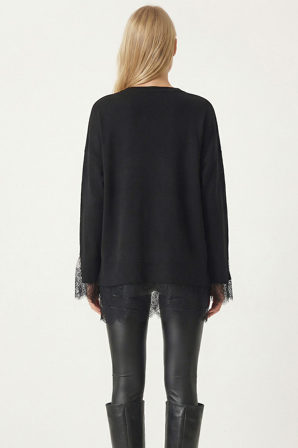 Lovelyİstanbul  Uzun Kontrast Dantel Detaylı Triko Kazak LYY0135 SİYAH - Görsel 4