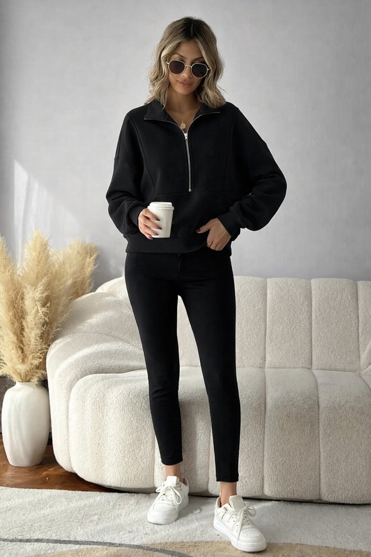 caddekombin  Kadın Yarım Fermuarlı Dik Yaka Özel Tasarım İçi Yünlü Siyah Sweatshirt - Görsel 2