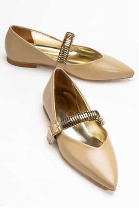 HEDEFAYAKKABI Kadın Sivri Burun Babet Tokalı Detaylı Klasik Ayakkabı
