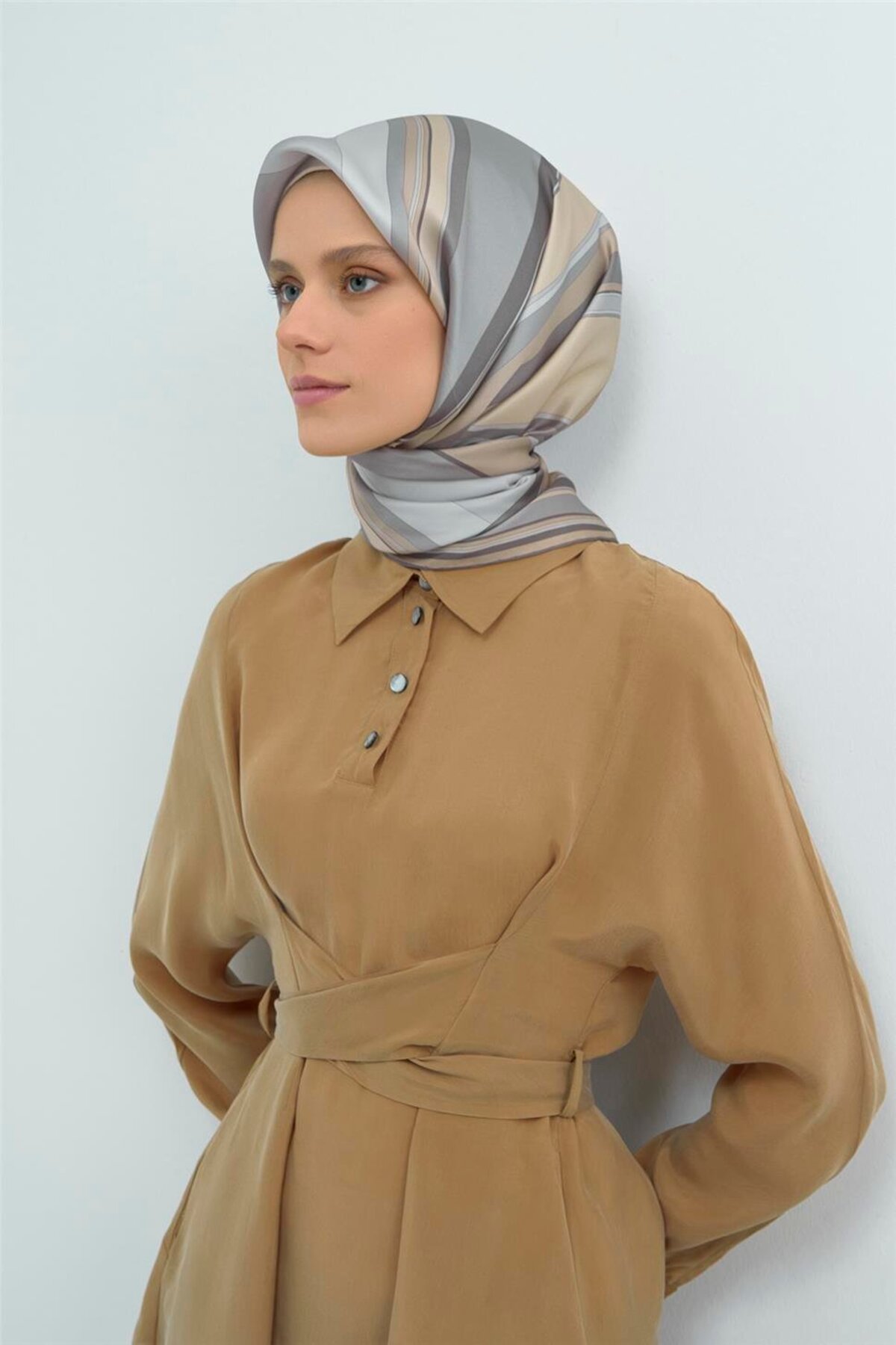 Saf İpek Sura Eşarp 9514D 02