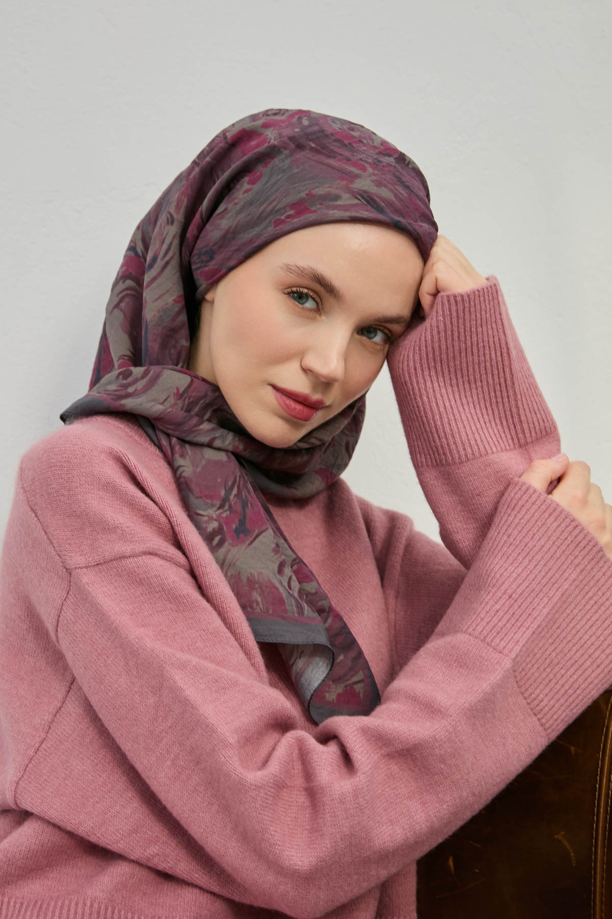 Women's Smoked Cherry Rotten Floral Pattern Viscose Velora Scarf161007-25