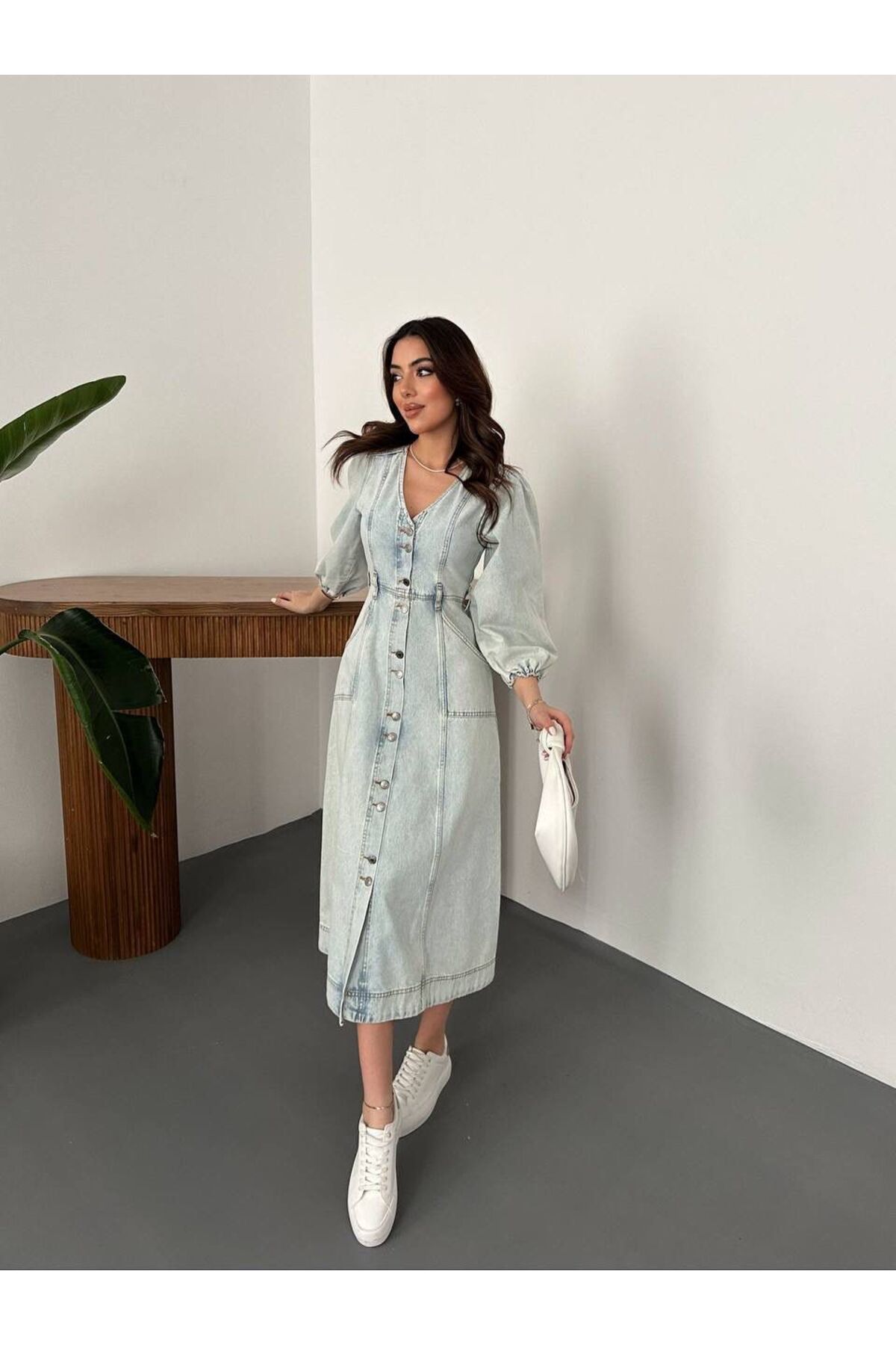 Ekim Store  V Yaka Yarım Kol Düğmeli Kot Elbise - Görsel 7