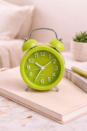 madewithlove Mini Çalar Saat – Şirin Dekoratif Masa Saati | Alarm Saati