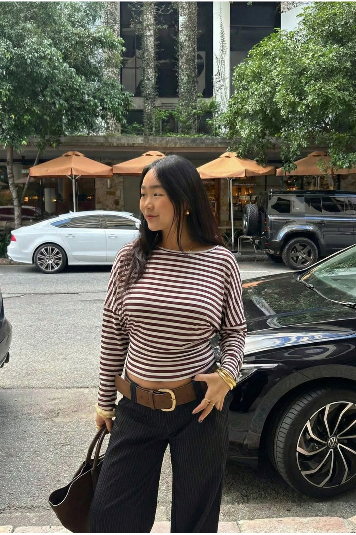 Nuzrk Kadın Esnek Kumaşlı Belden Vücuda Oturan Uzun Kollu Yarasa Model Detaylı Çizgili Bluz T-Shirt görsel 5