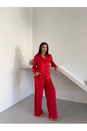 PI Jakarlı saten kırmızı pijama takımı