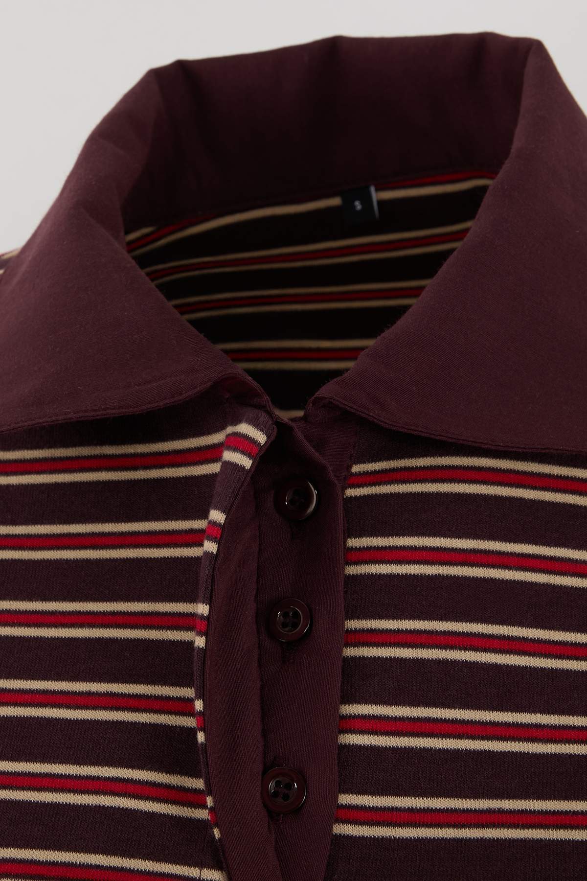 Trendyolmilla  Bordo Çizgili Oversize Kalıp Polo Yaka Dokuma Detaylı Tok İnterlok Örme T-Shirt TWOSS26TS00030 - Görsel 6