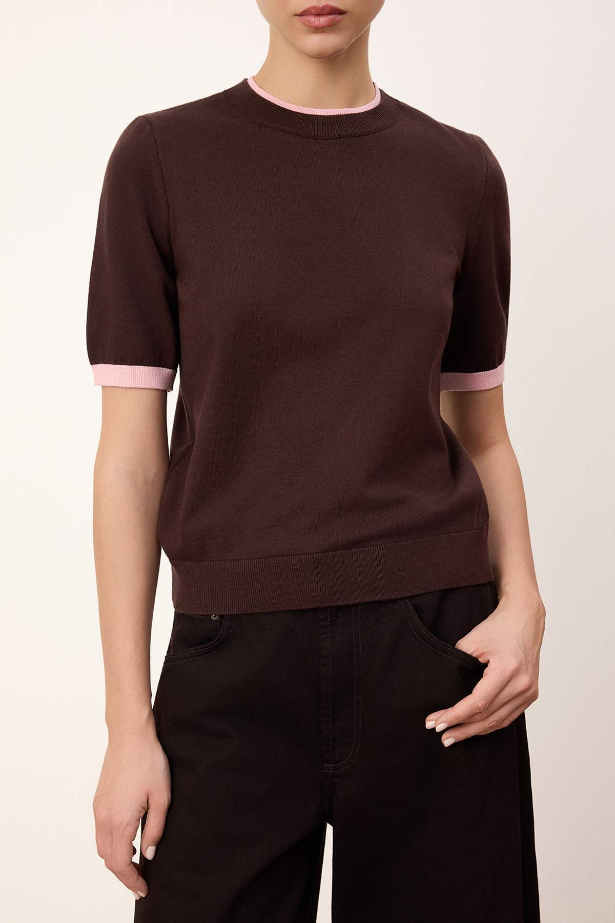 Trendyolmilla  Wardrobe Essentials Kahverengi Premium İplik Renk Bloklu Bisiklet Yaka Triko Bluz TWOSS26BZ00133 - Görsel 3