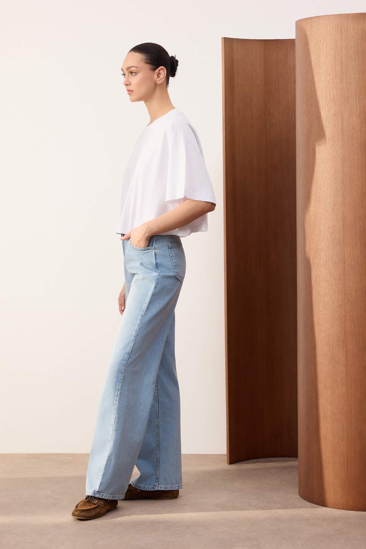 Trendyolmilla  Trendyolmilla Wardrope Essentials Açık Mavi DÖKÜMLÜ Yüksek Bel Wide Leg Jeans TWOSS26JE00128 - Görsel 7