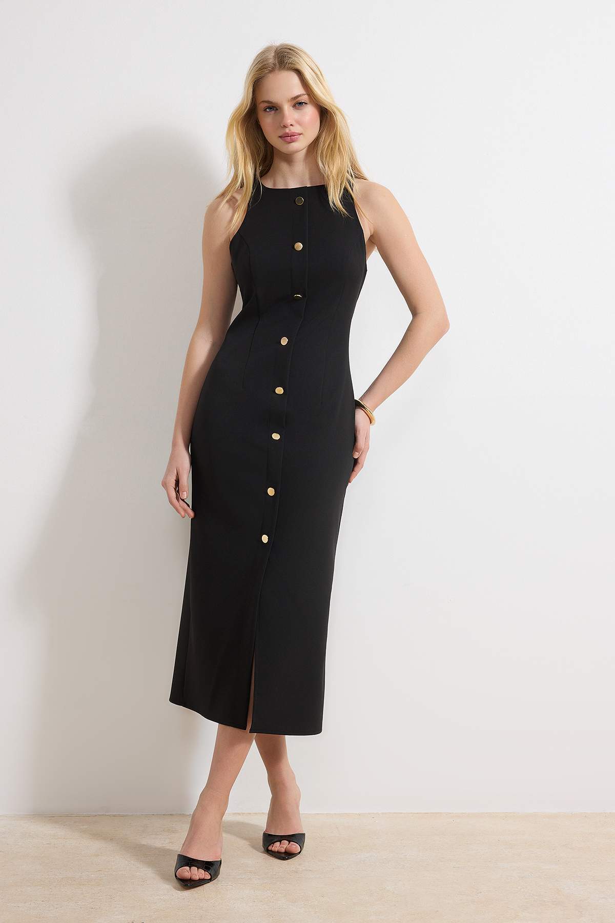 Trendyolmilla  Siyah Düğme Detaylı Midi Dokuma Elbise TWOSS26EL00083