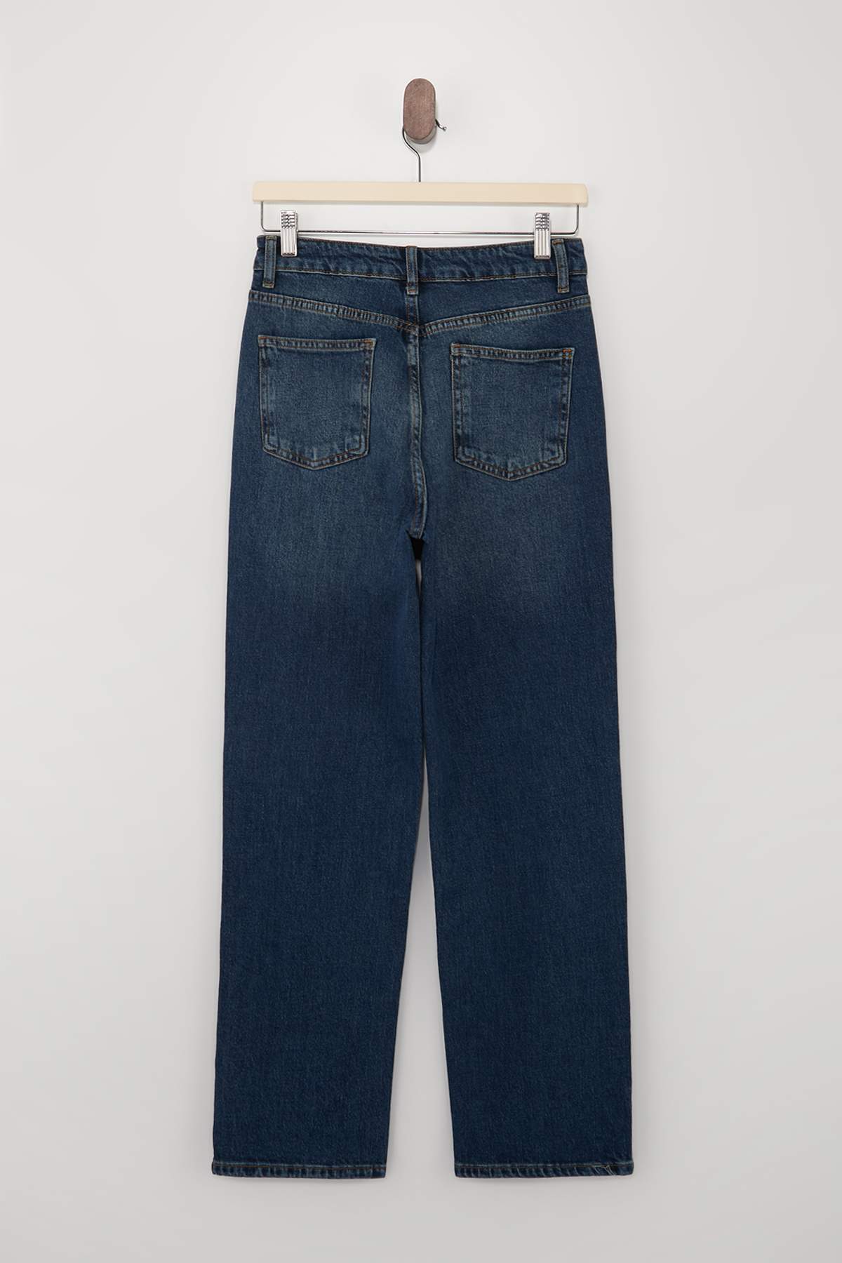 Trendyolmilla  Mavi More Sustainable Yüksek Bel Az Esnek Straight Düz Kesim Jeans TWOSS26JE00159 - Görsel 6