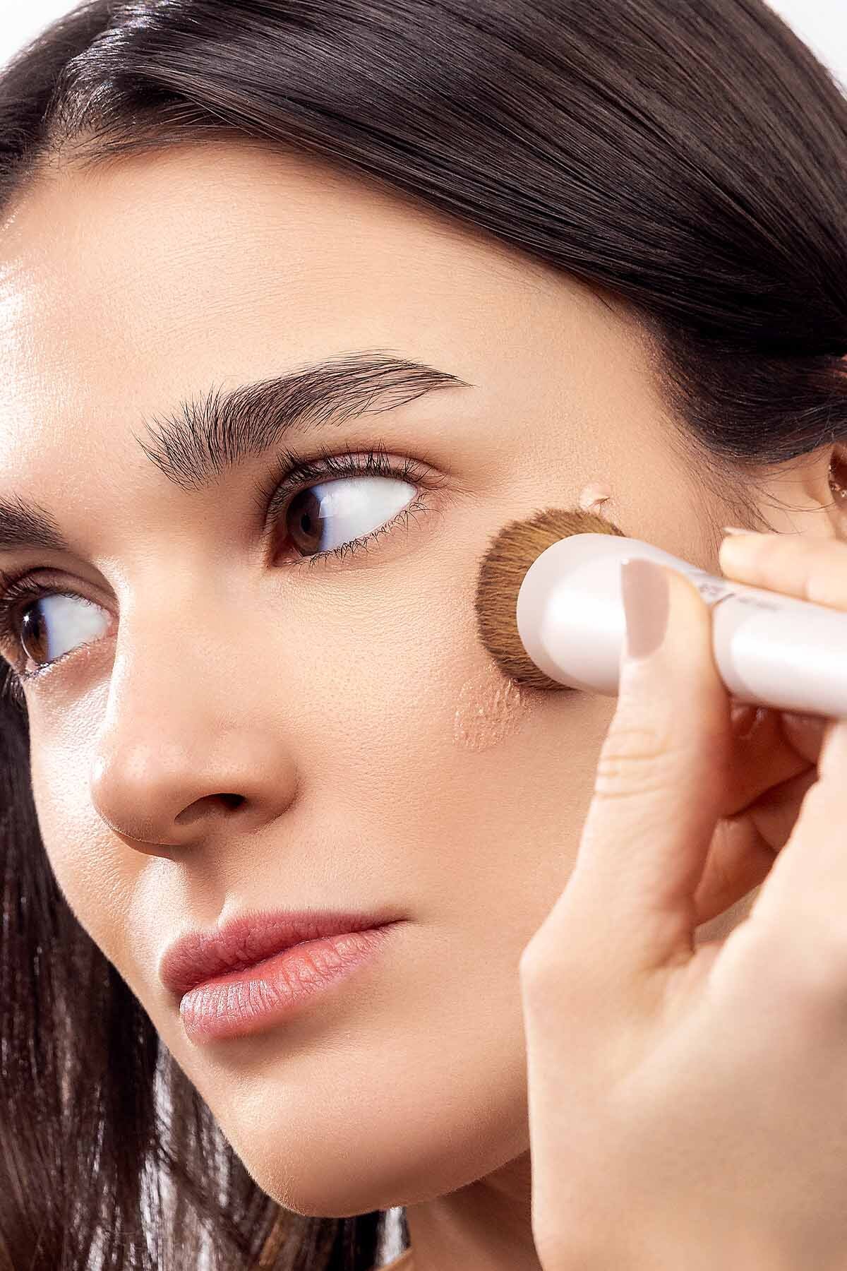 برس دوتایی بزرگ Arzu Sabancı برای کرم پودر و کانسیلر — M0978-0101 — تصویر 5 از 5