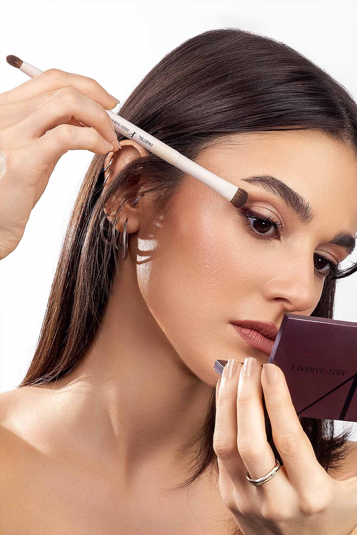 X Arzu Sabancı Small Duo Brush for Eyeshadow — M0979-0201 — تصویر 5 از 5