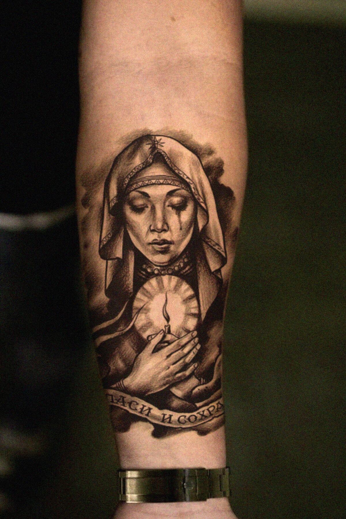 Temporary Female Tattoo