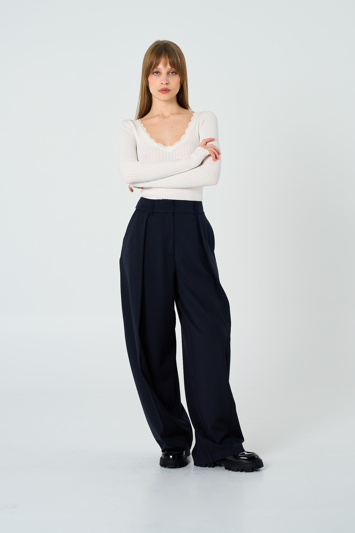 Women's Navy Blue Deep Pleated Barrel Pants