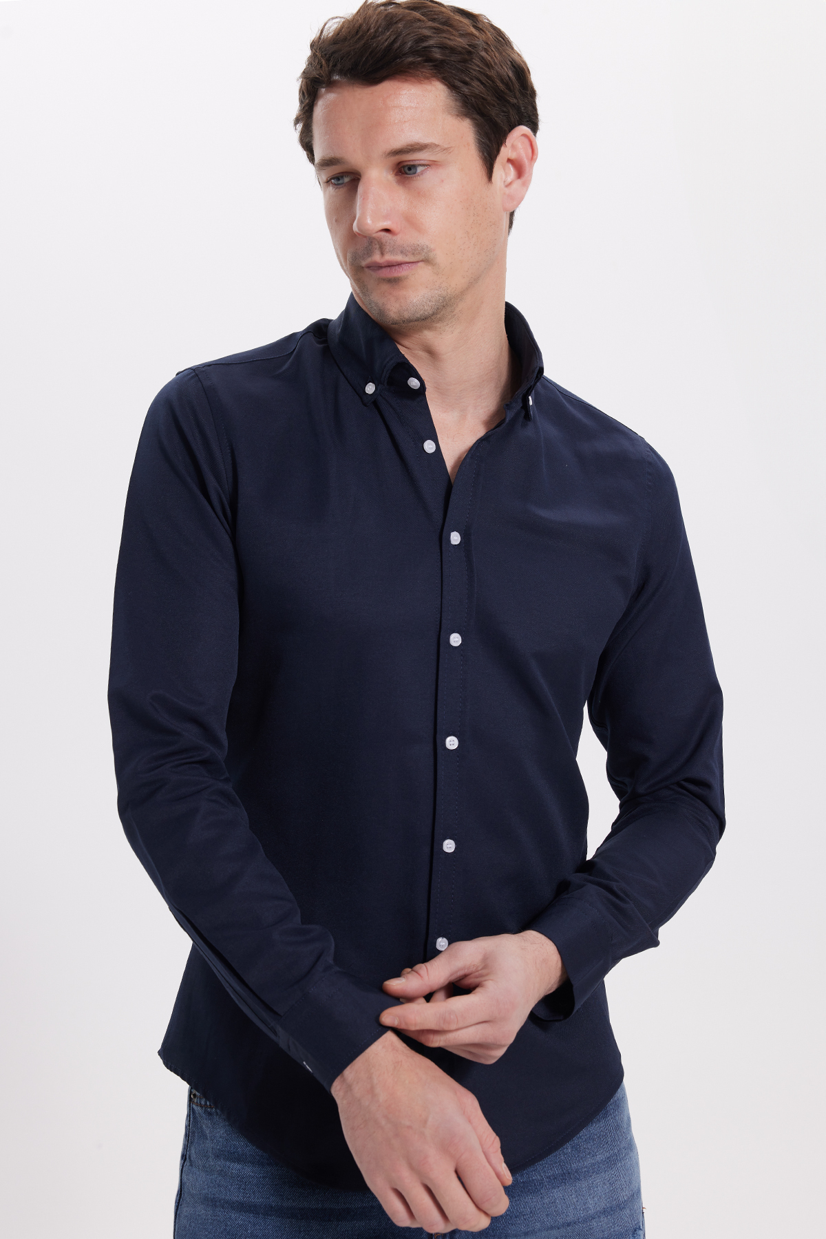 Tudors  Slim Fit Uzun Kollu Düğmeli Yaka Pamuklu Kolay Ütü Düz Erkek Gömlek - Görsel 2