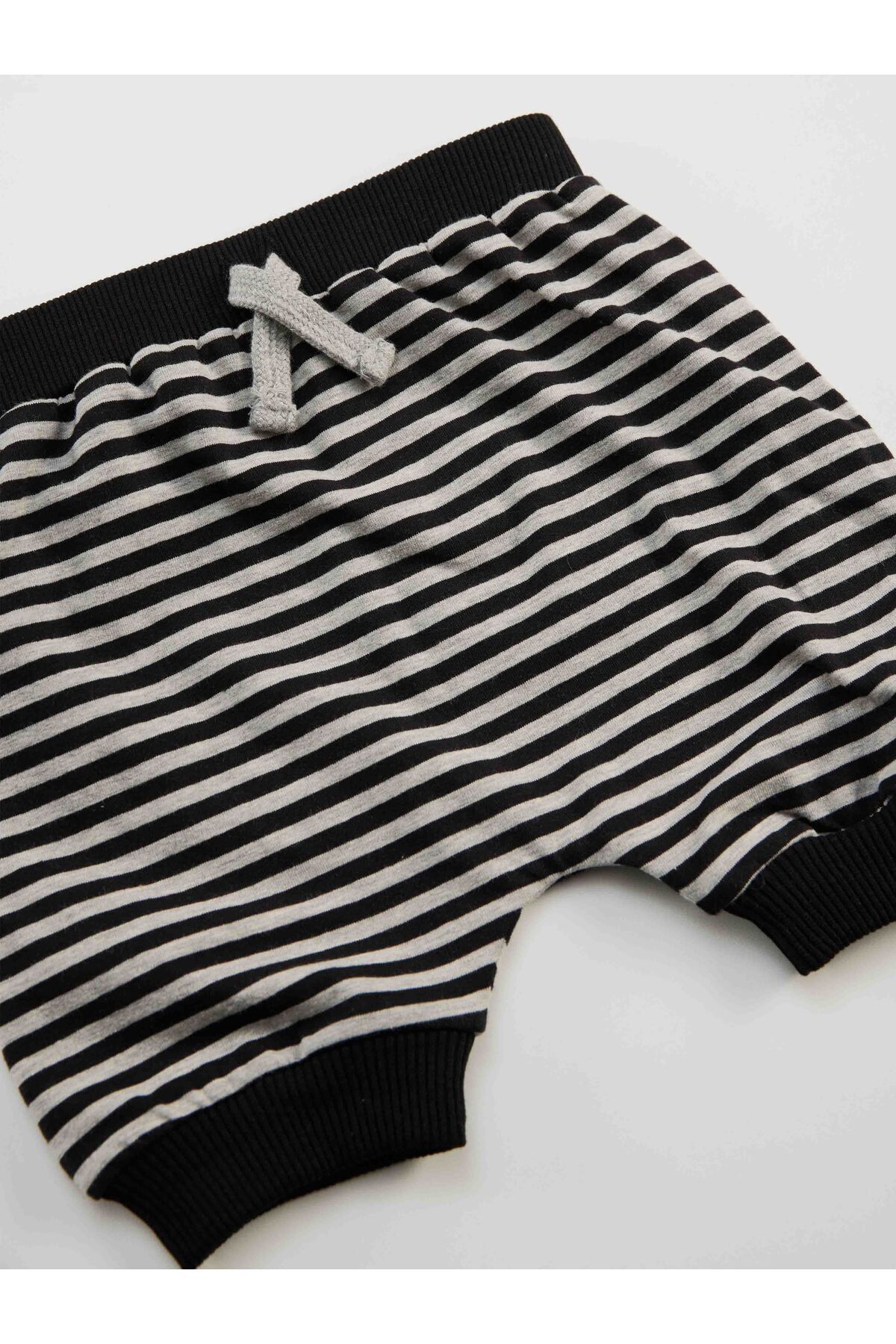 Denokids Rakun Erkek Bebek T-shirt Kapri Şort Takım fotoğrafı 5 (önizleme)