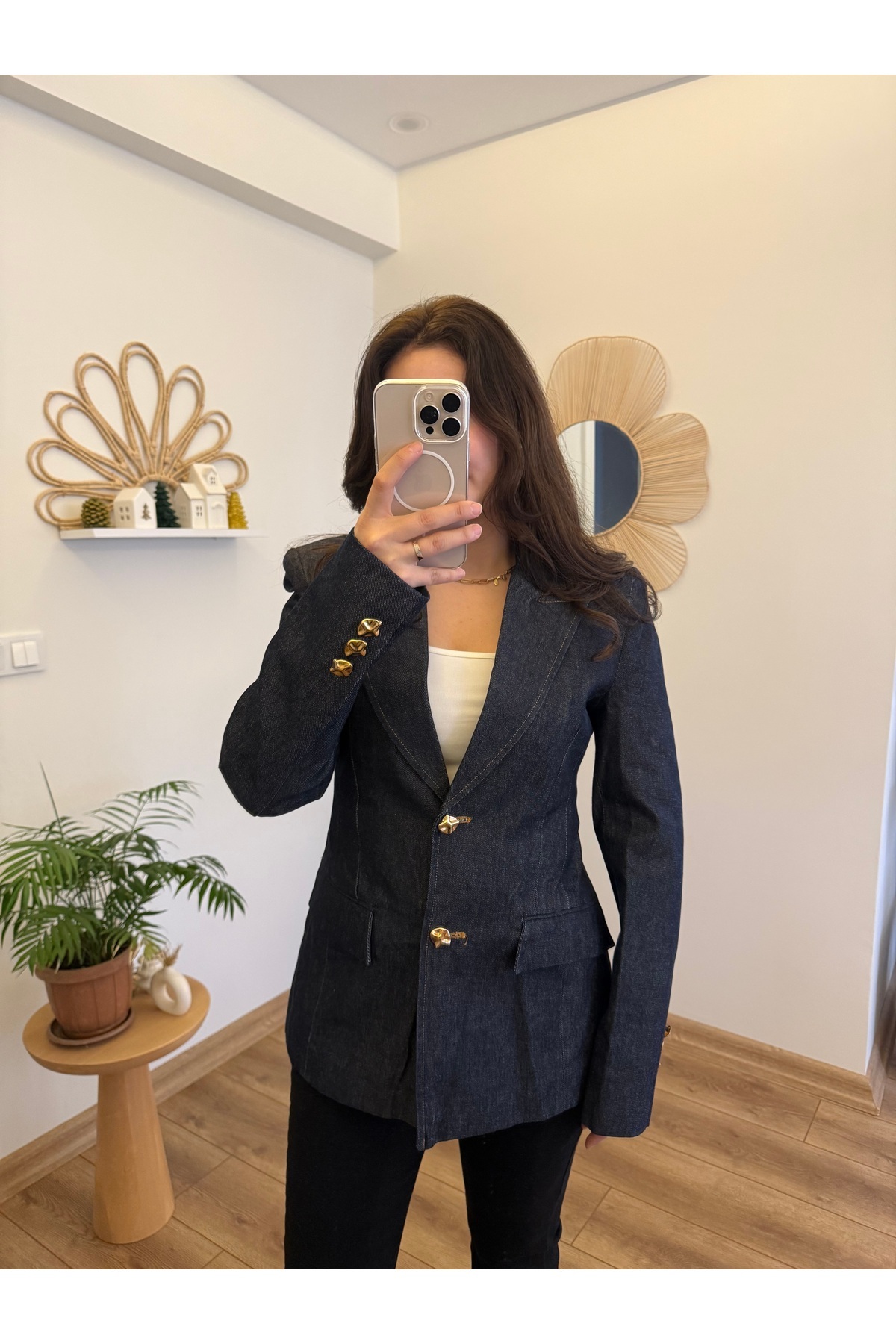 Nihanello Butik  Gold düğmeli Denim Blazer ceket - Görsel 3