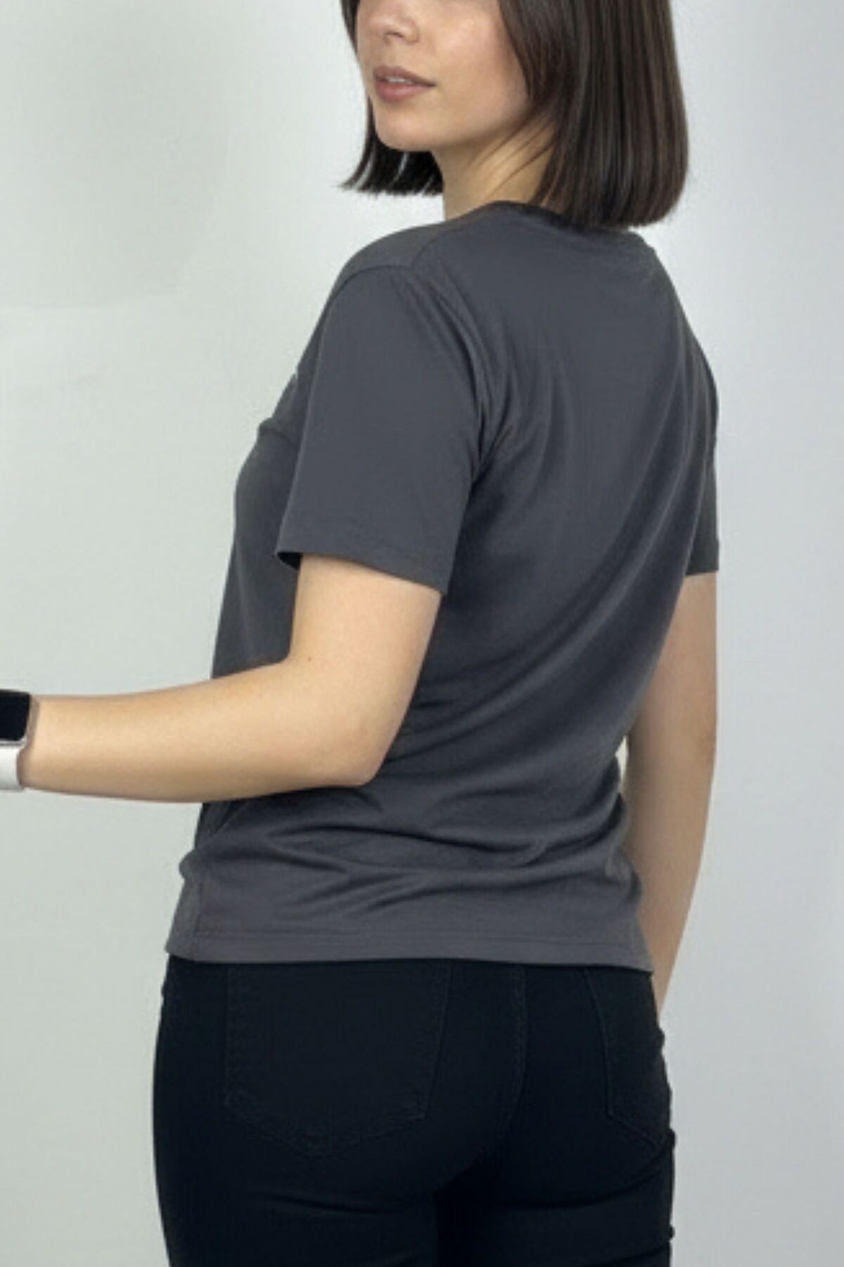 Mood Lab  Kadın %100 Pamuk V Yaka Antrasit Kısa Kollu Tişört - Kalp Baskılı - Görsel 3