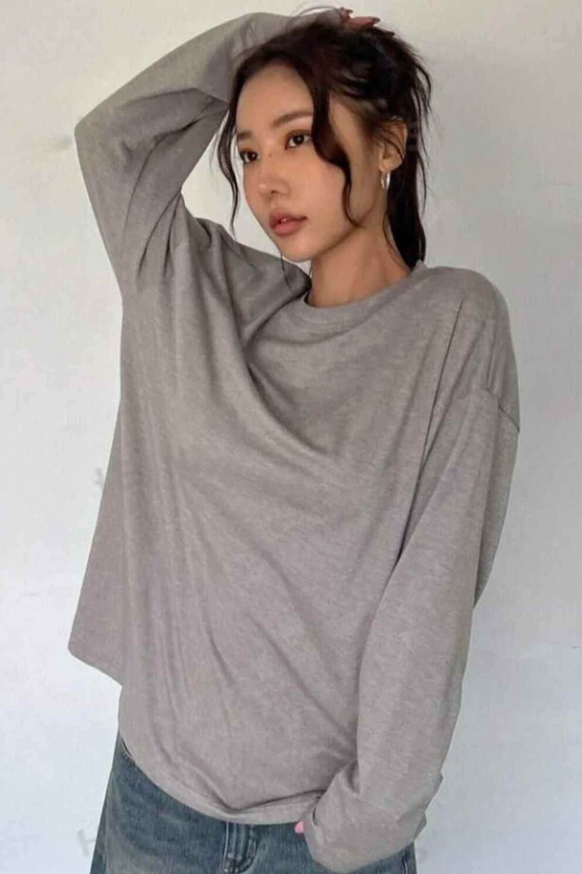 İlayda Toprak  Uzun Kol Basic Kadın Uzun Kollu Salaş Gri Bol Kalıp Bluz - Görsel 3