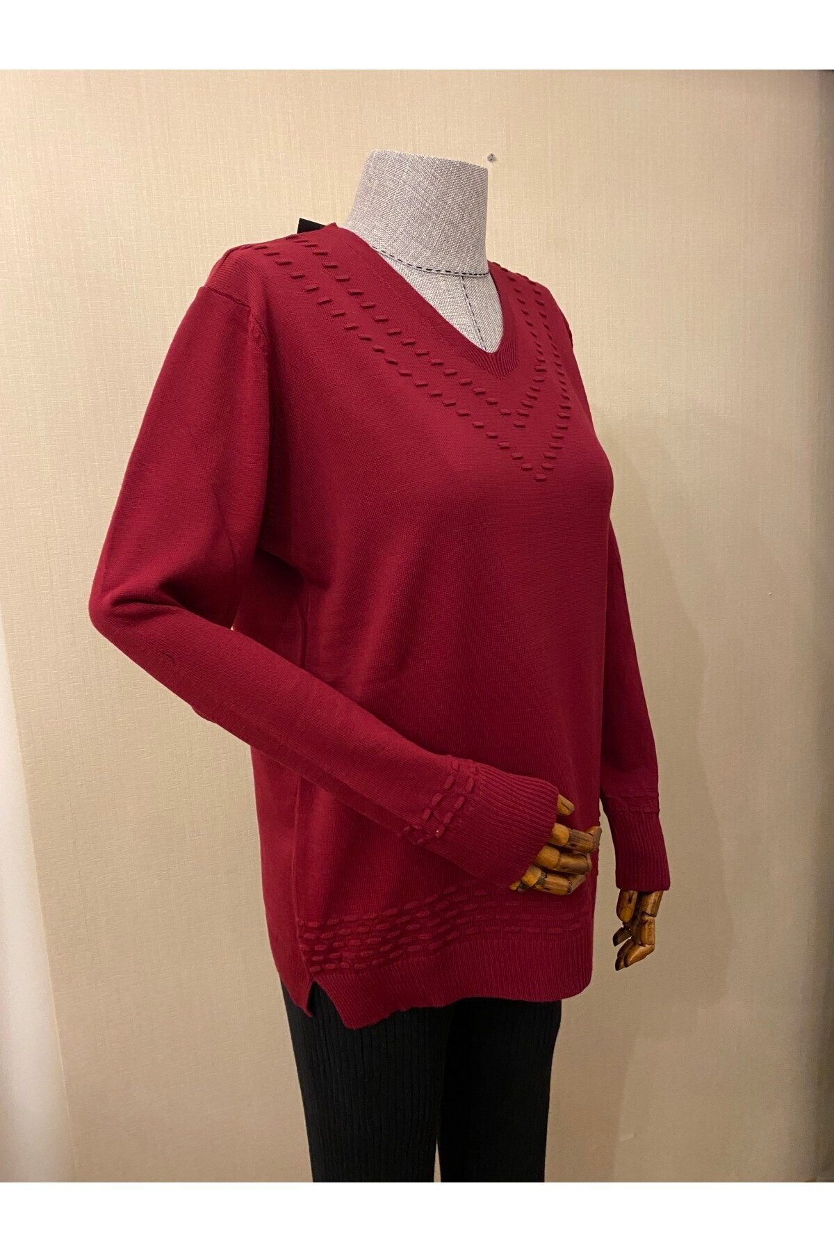 V-Neck Knitwear Patterned Mother Blouse Sweater / Claret Red