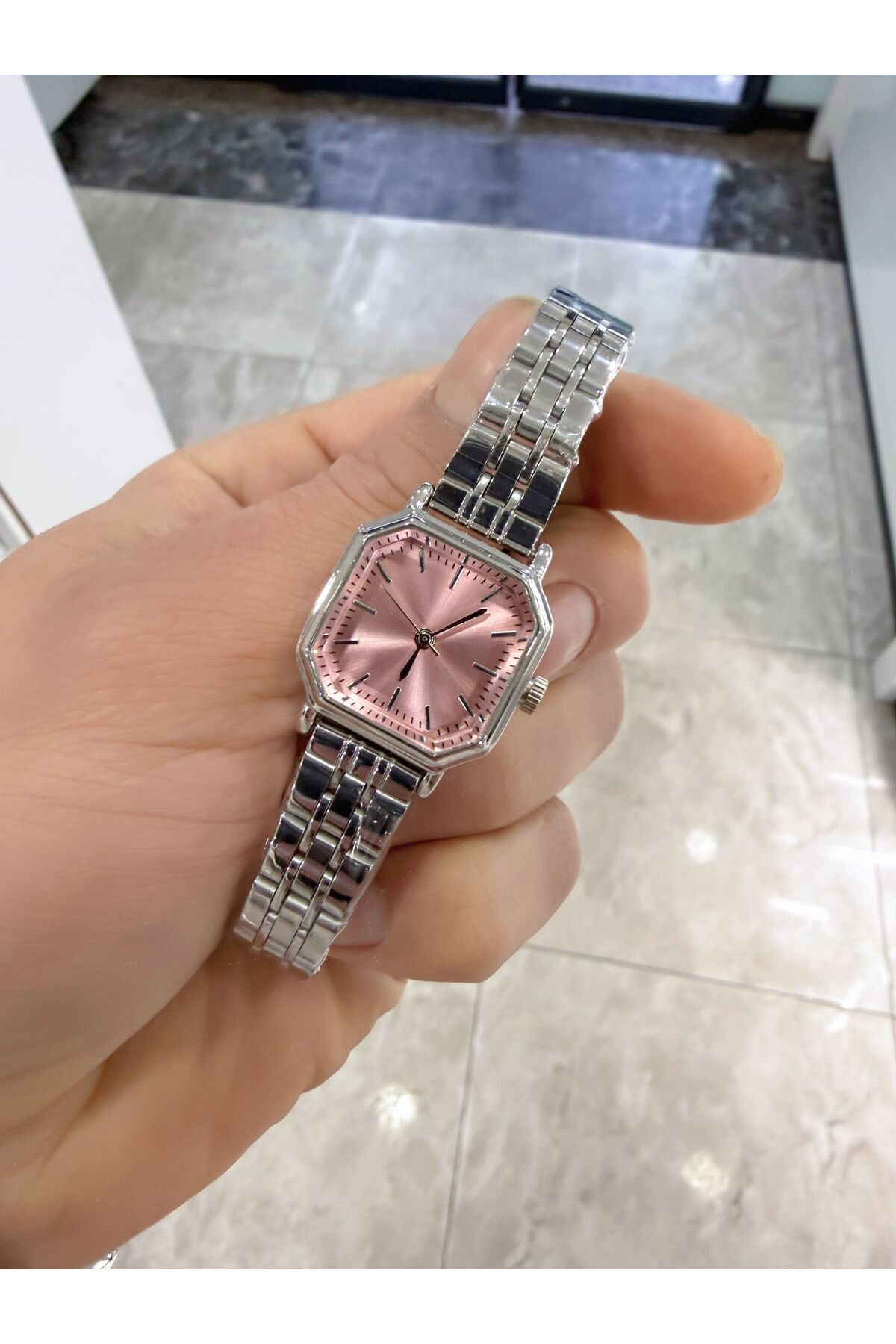 LOOQ  Sekizgen Tasarım Retro Kordon Kadın Kol Saati - Görsel 3