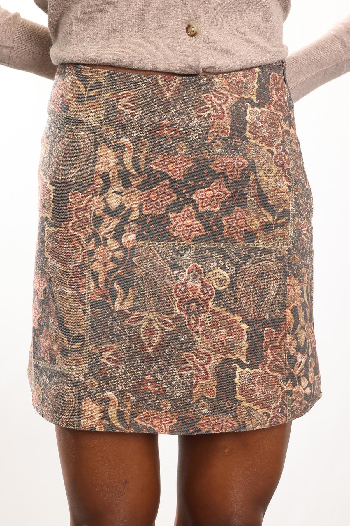 5in1Canpolat  Renkli Barok Desenli Mini Etek 251151 - Görsel 4