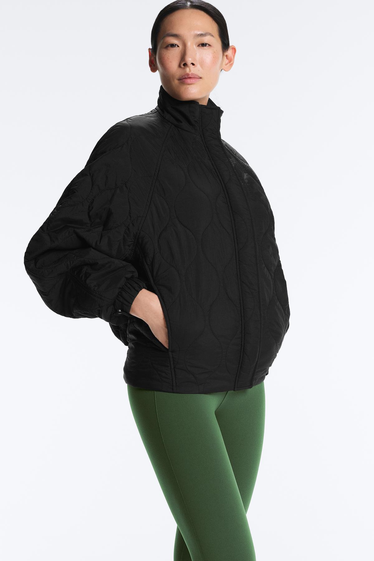 Oysho  FELLEX® AEROGEL su itici dolgulu ceket - Görsel 5