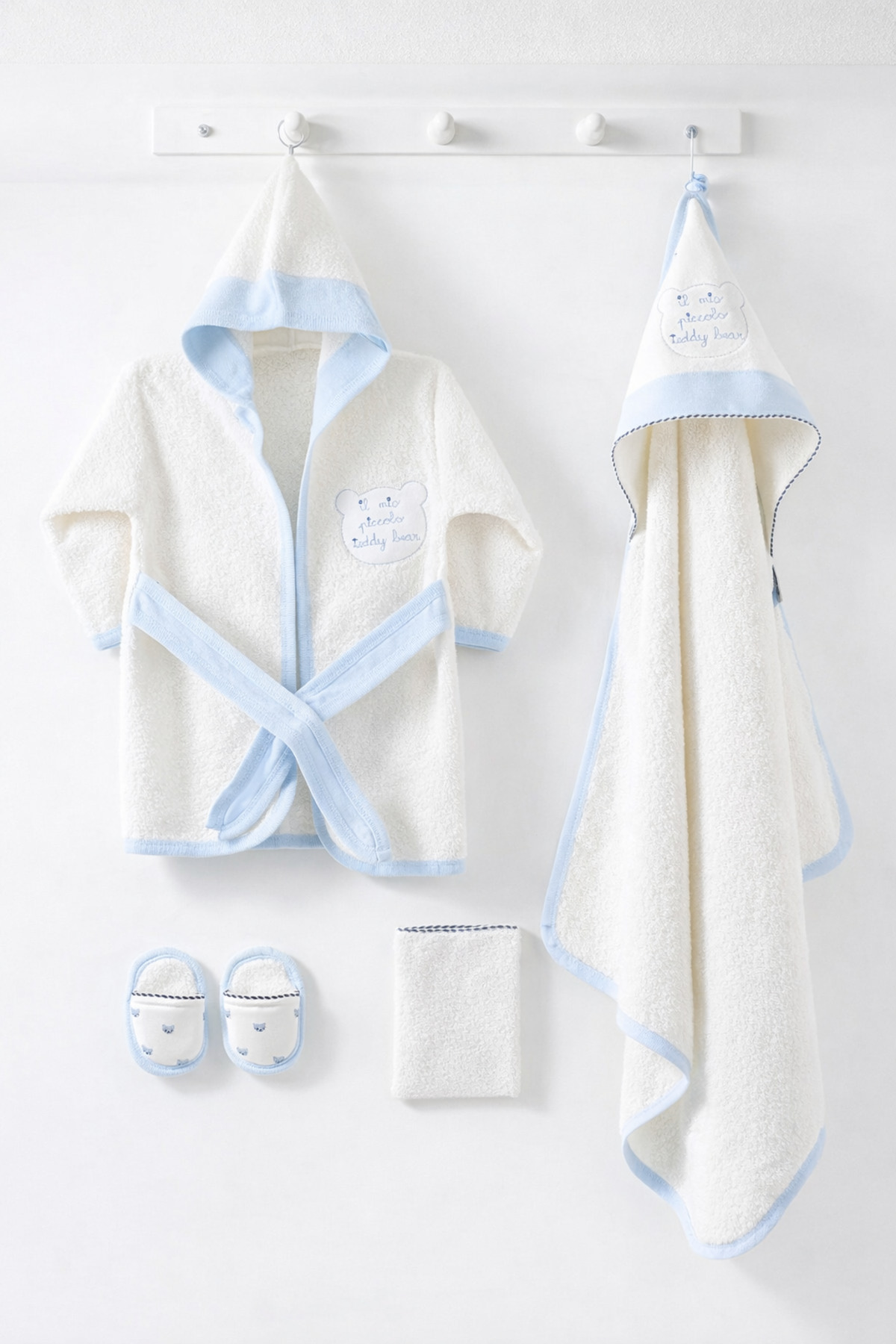 4pcs Baby Set Cute Teddy Bear Embroidered Bathrobe Towel Bootees – 100% Cotton